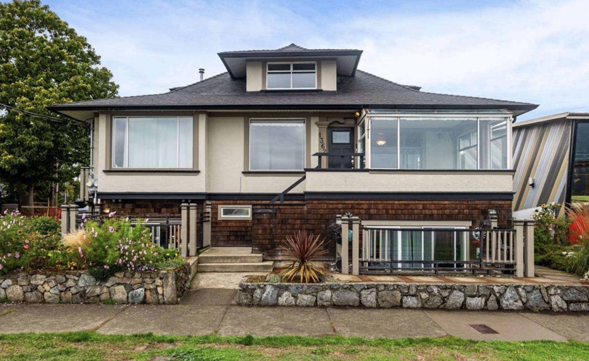 Sold listing 976421
